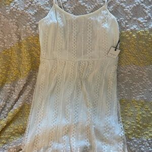 Elegant Cream Lace Dress